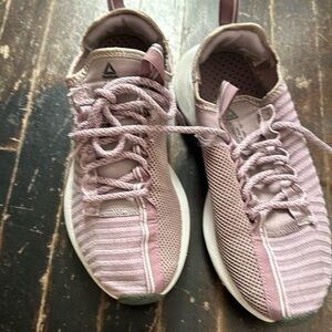 Reebok size 9 women